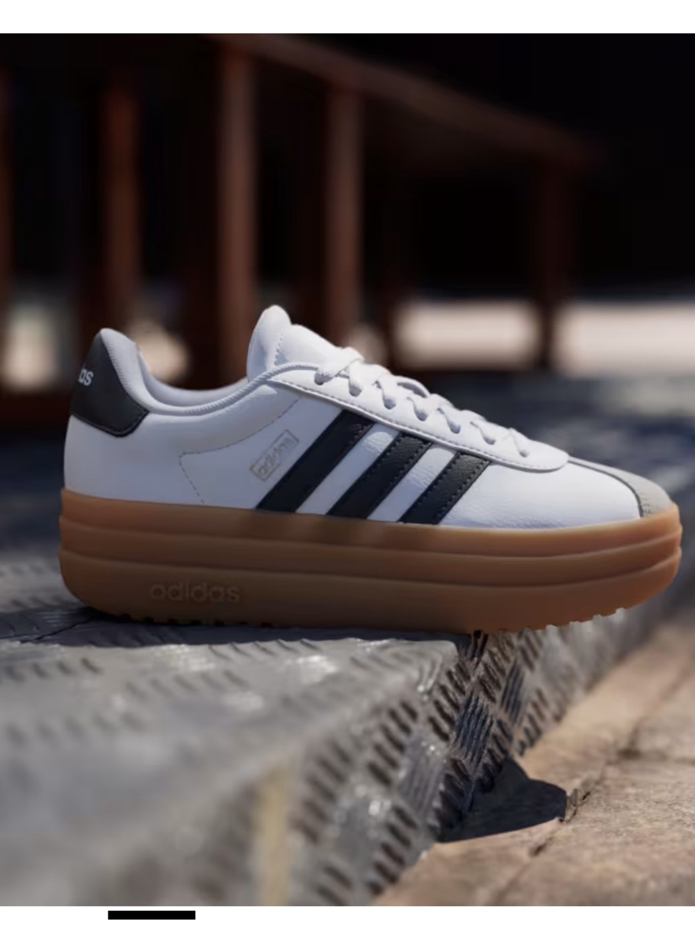 Adidas Women's Vl Court Bold Sneaker tennis shoe leather upper Sz 5